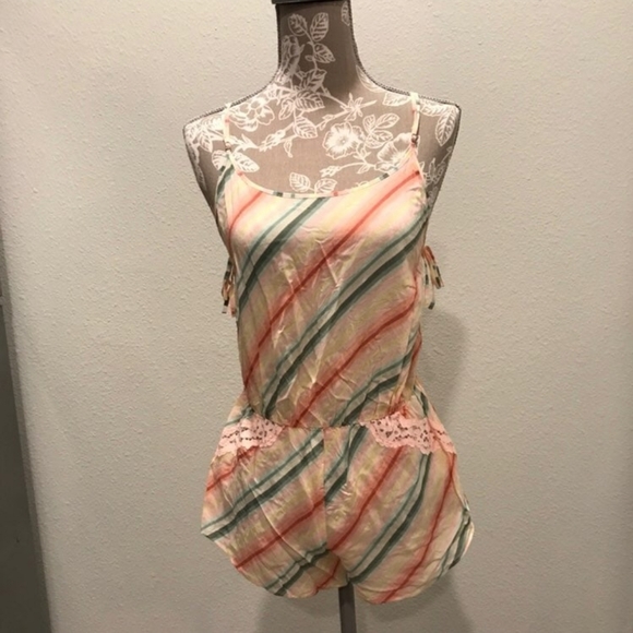 Victoria's Secret Stripe Romper XS - Picture 2 of 8